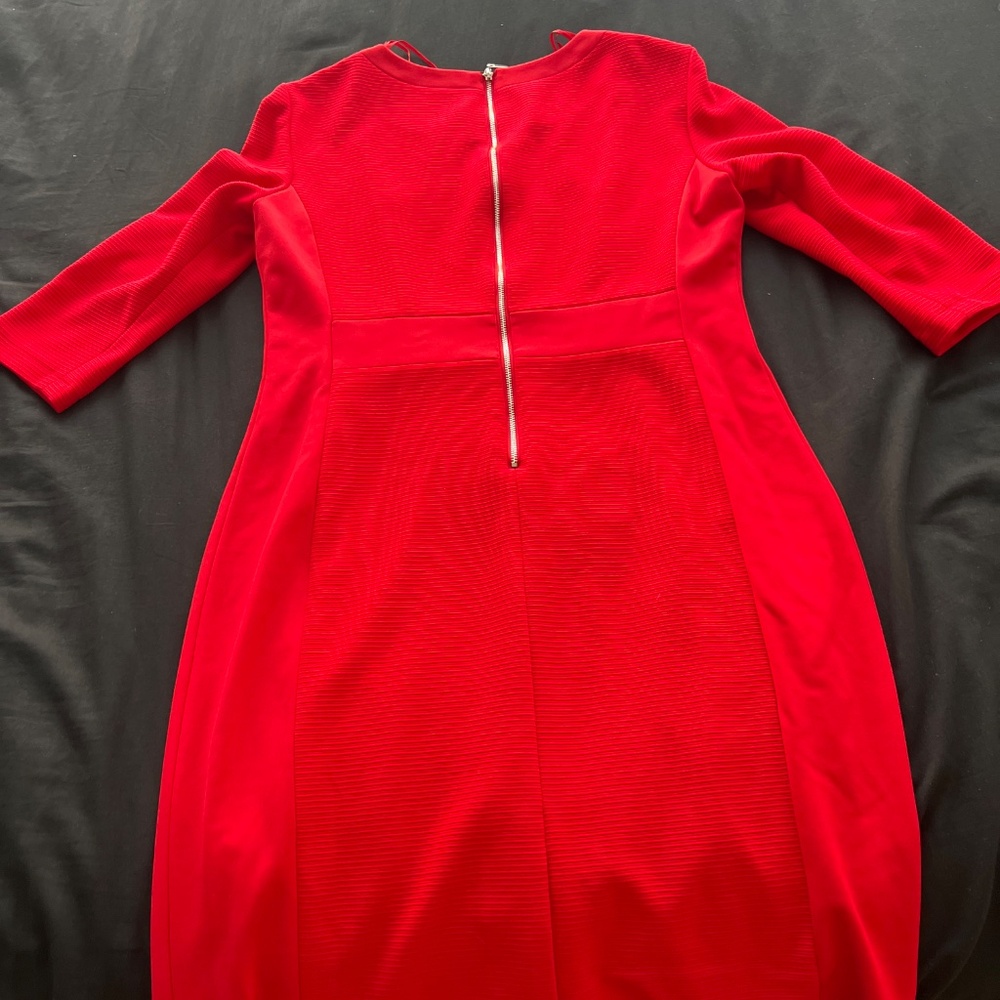 Red Dress - Picture 2 of 4